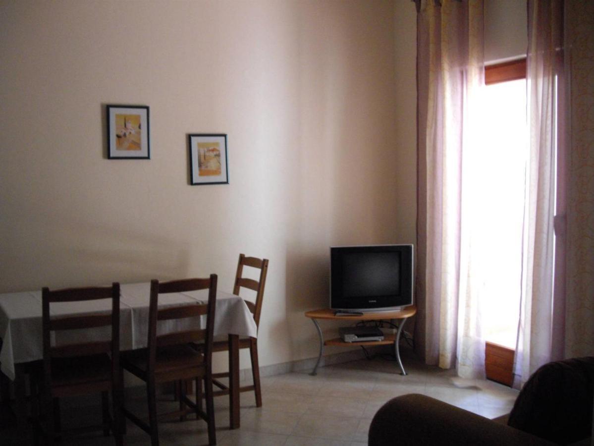 Apartments Marina 오미스 외부 사진