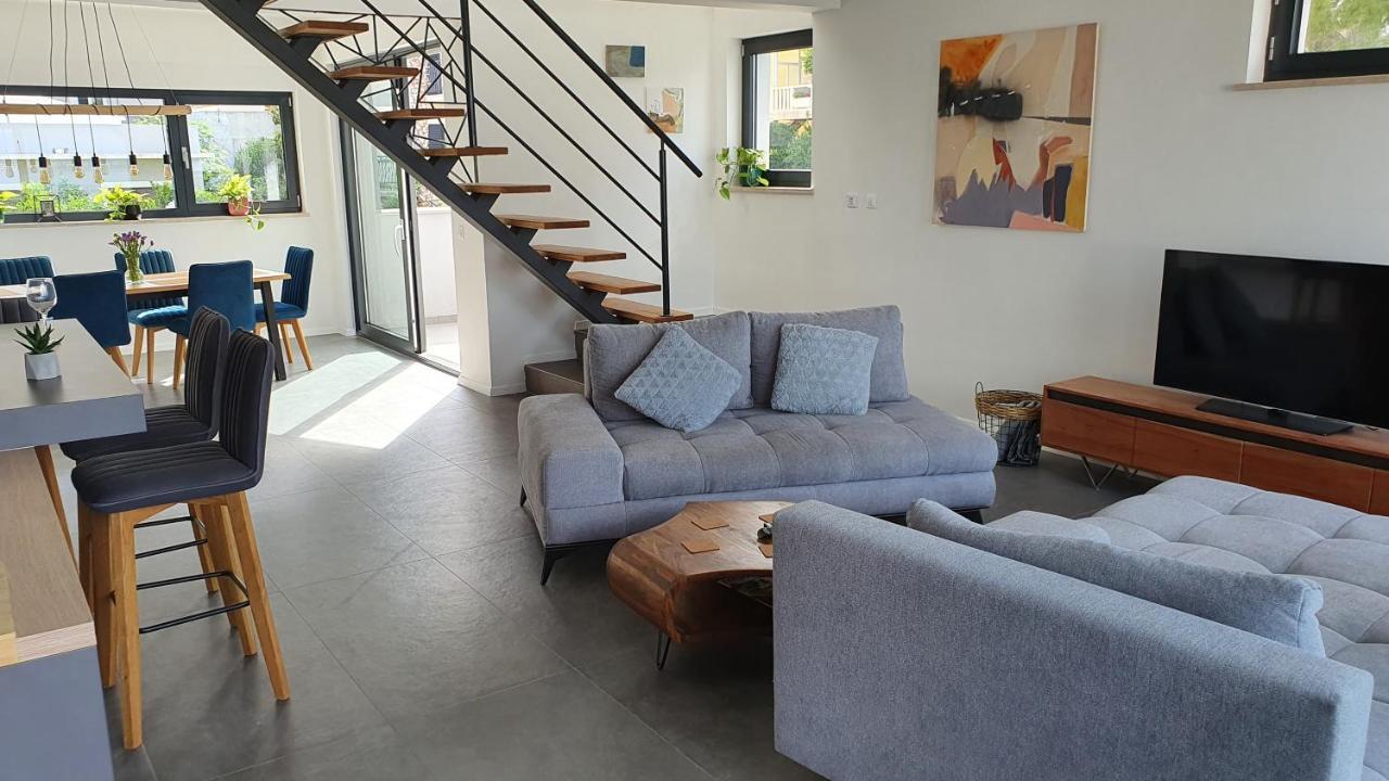 Apartments Marina 오미스 외부 사진