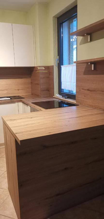 Apartments Marina 오미스 외부 사진