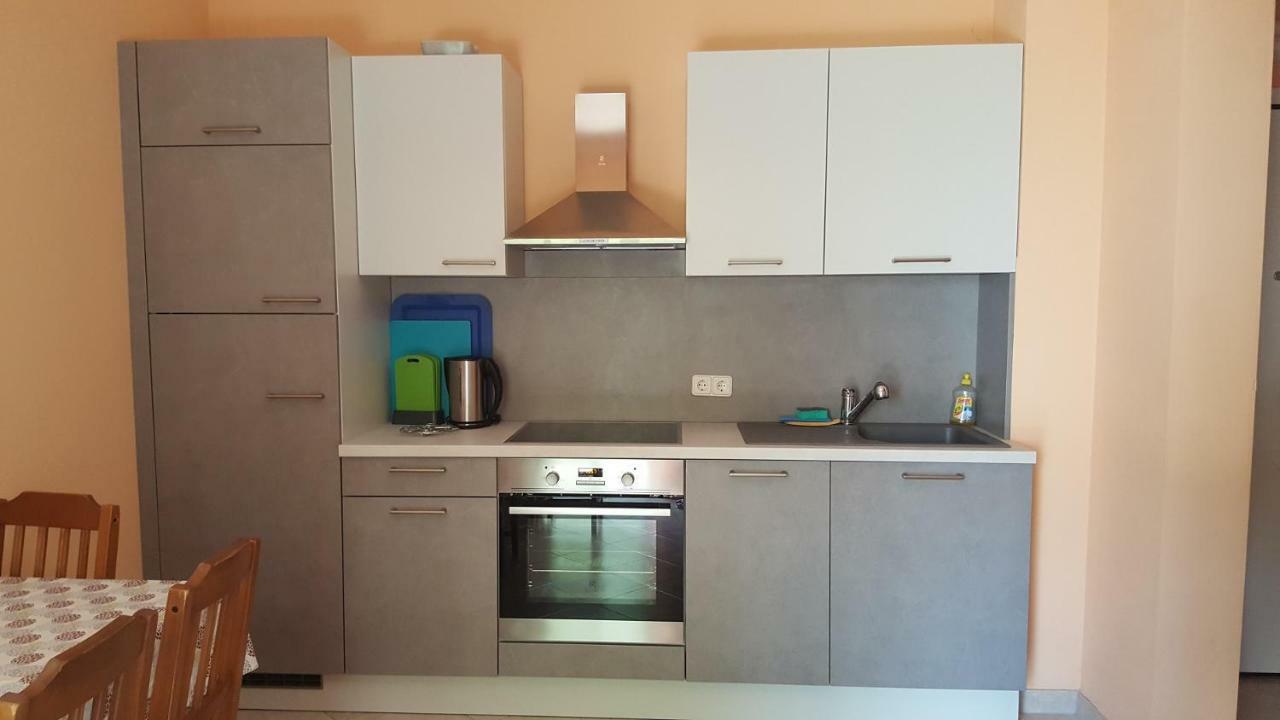 Apartments Marina 오미스 외부 사진